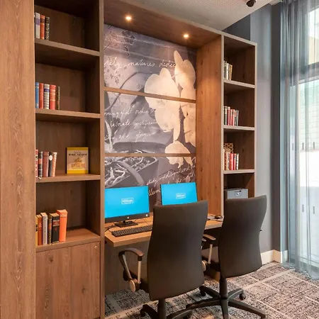 Hampton By Hilton Centre