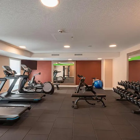 Hampton By Hilton Centre Отель Дюссельдорф