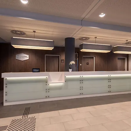 Hampton By Hilton Centre Дюссельдорф