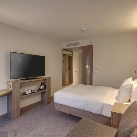 Hampton By Hilton Centre Hotel