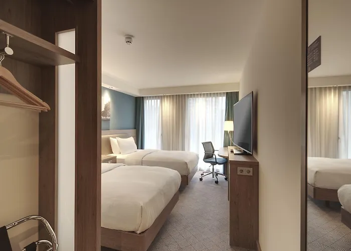 Hampton By Hilton Centre
