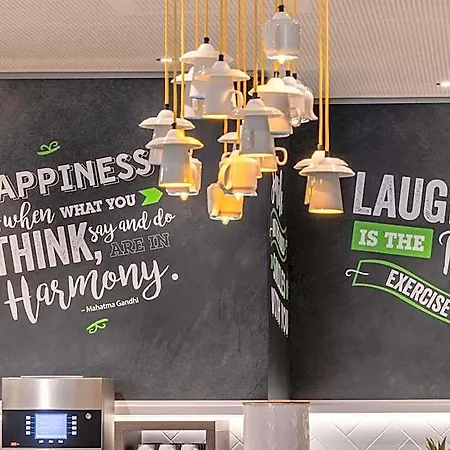 Hampton By Hilton Centre Отель Дюссельдорф