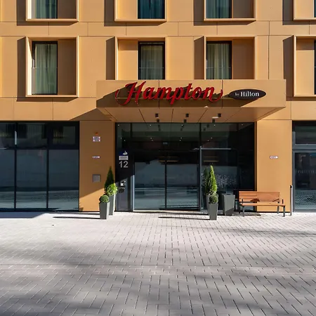 Hampton By Hilton Centre Hotel
