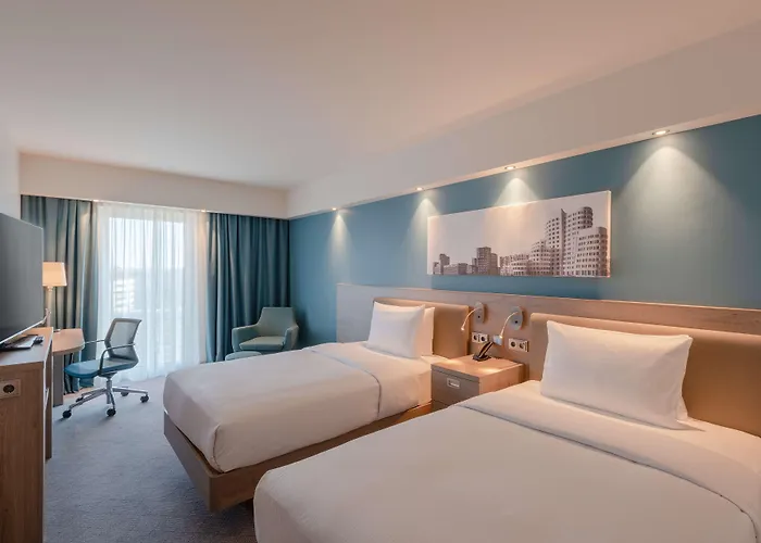 Hampton By Hilton Centre