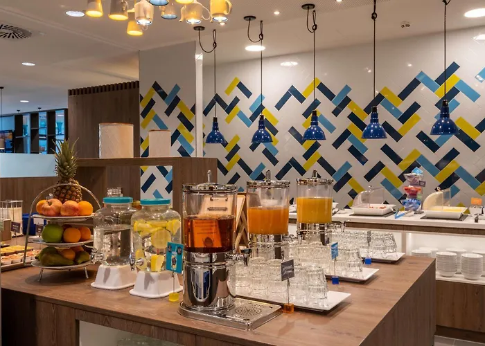 Hampton By Hilton Centre 3*