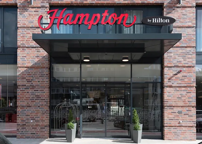 Otel Hampton By Hilton Centre 3*