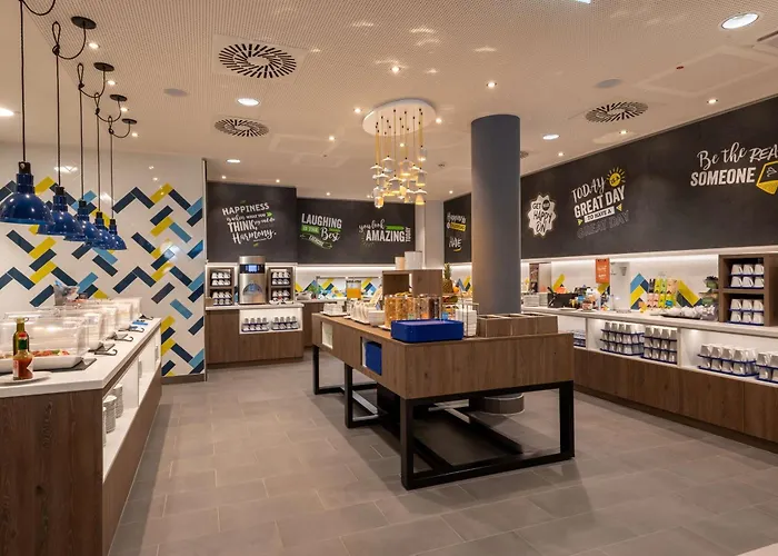 Hotel Hampton By Hilton Centre 3*