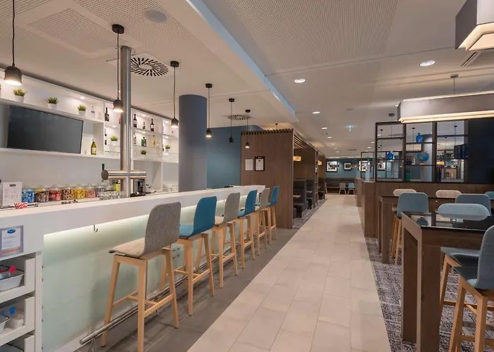 Hampton By Hilton Centre