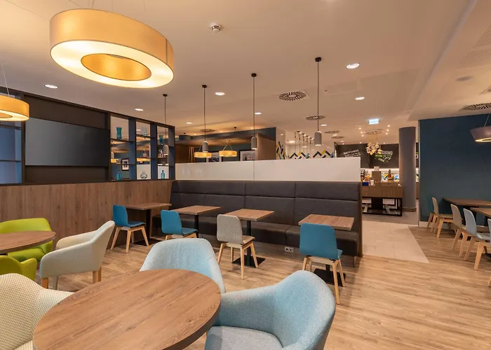 Otel Hampton By Hilton Centre