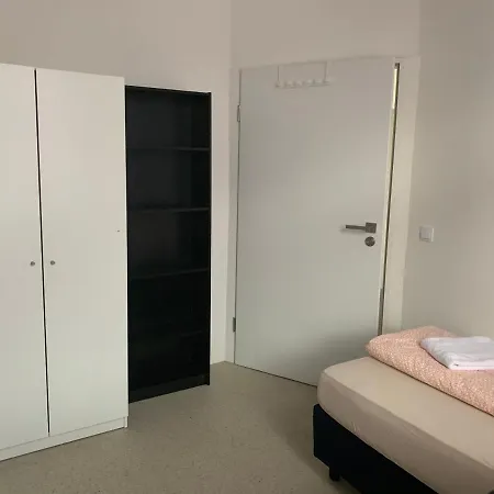 Hampton By Hilton Centre 3* دوسلدورف