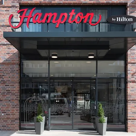 酒店 Hampton By Hilton Centre 3*