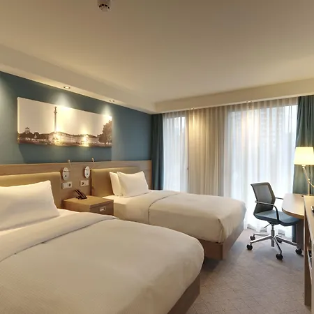 Hampton By Hilton Centre 酒店 3*