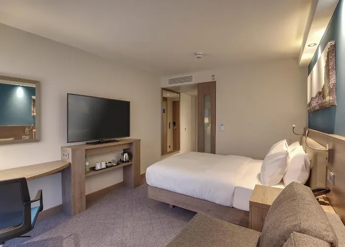 Hampton By Hilton Centre Hotel