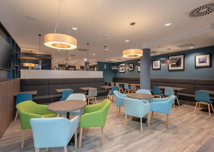 Hampton By Hilton Centre